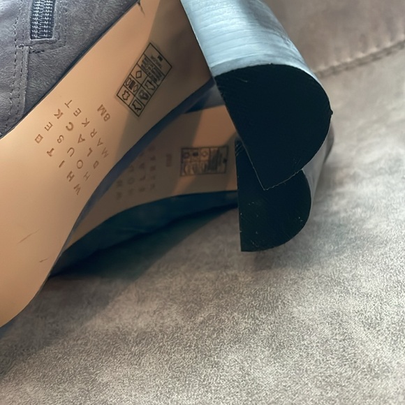 WHBM White House Black Market "Taylor"
Suede Gray Ankle Booties w/Tassels. - Picture 3 of 8